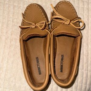 Minnetonka Brown Leather Moccasins